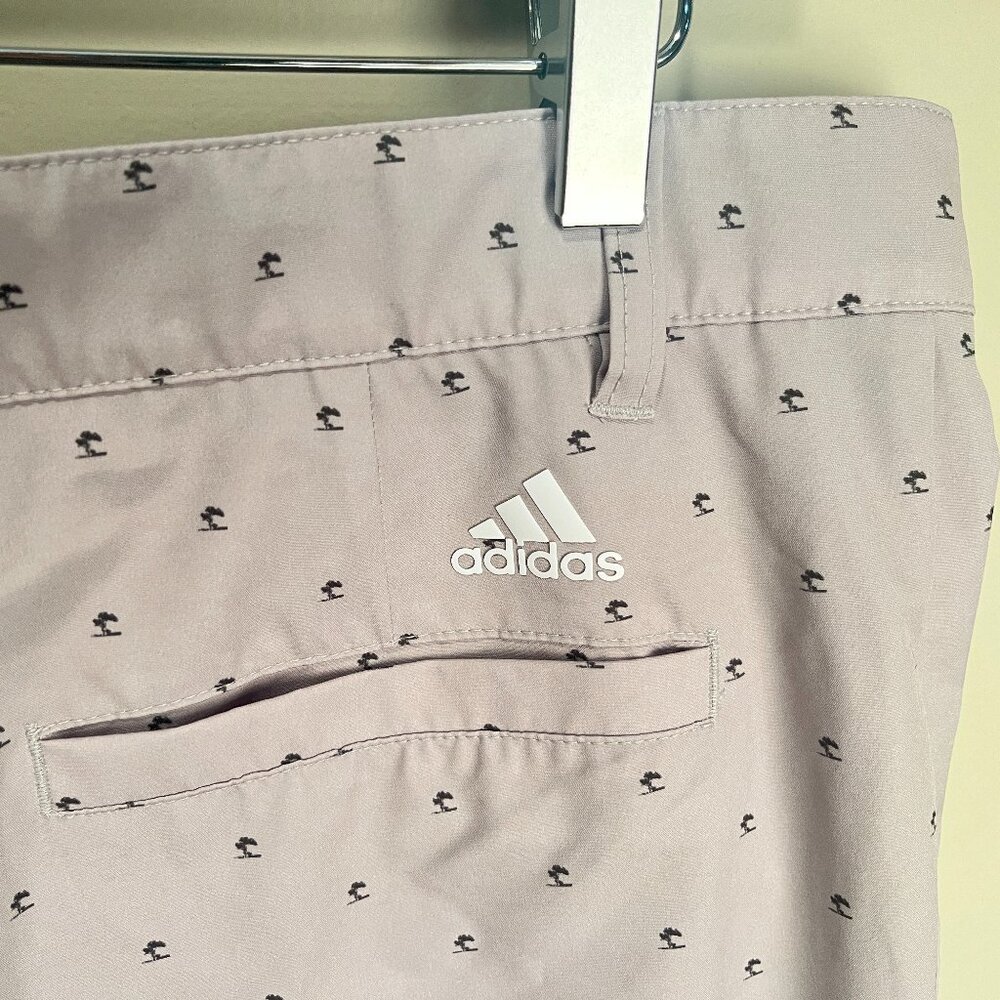 Adidas Golf Men’s Gray Trees All Over Flat Front Shorts 36 9” Inseam ⛳🌲